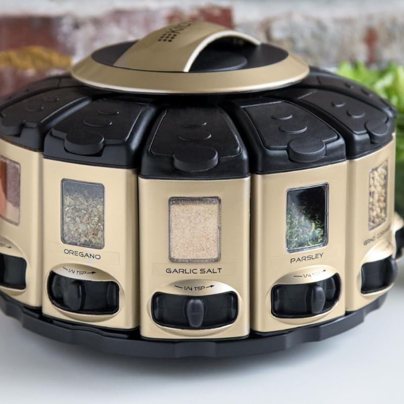 Compact spice storage

