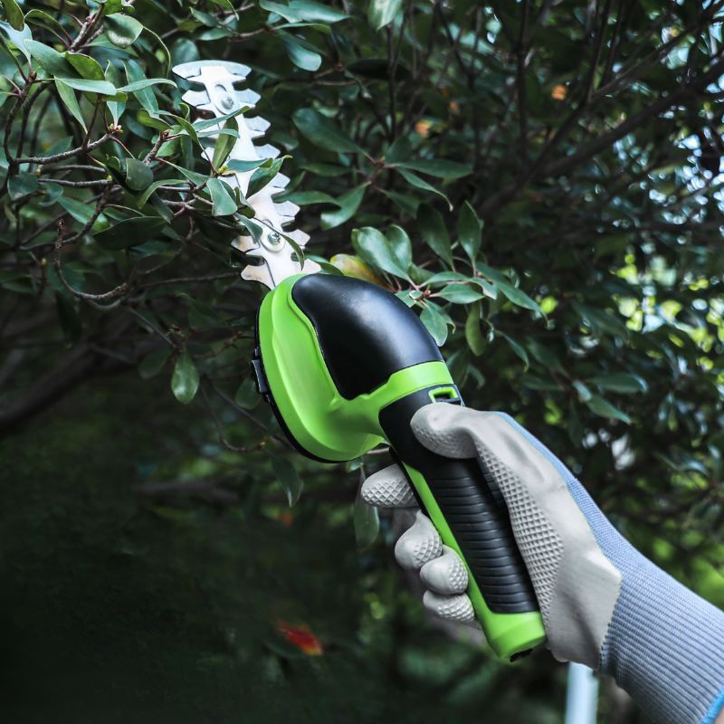 grass trimmer